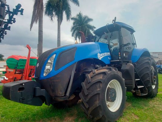 Trator-T8-2