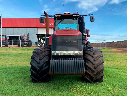 Trator-seminovo-Case-IH-Magnum-340-3
